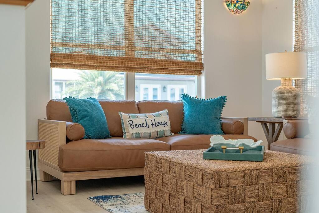 Beach Chateau *Game Room* Fire Pit* Beach* 4 Bdrm Palm Coast Exterior photo