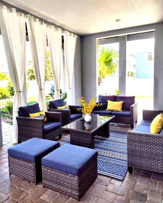 Beach Chateau *Game Room* Fire Pit* Beach* 4 Bdrm Palm Coast Exterior photo